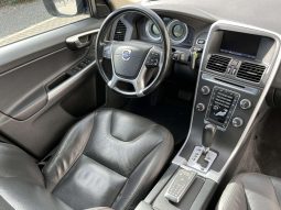 
										Volvo XC60 2.4l., visureigis pilnas									