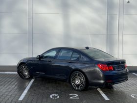 BMW 730 3.0L., SEDANAS