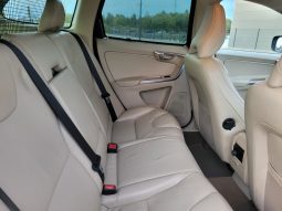 
										Volvo XC60 2.4l., visureigis pilnas									