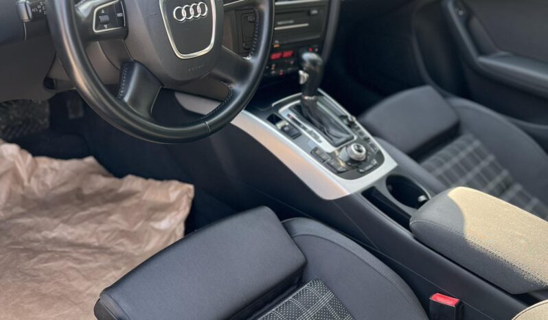 
								Audi A4 3.0l., universalas pilnas									