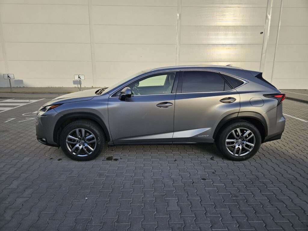 2015 LEXUS NX 300H