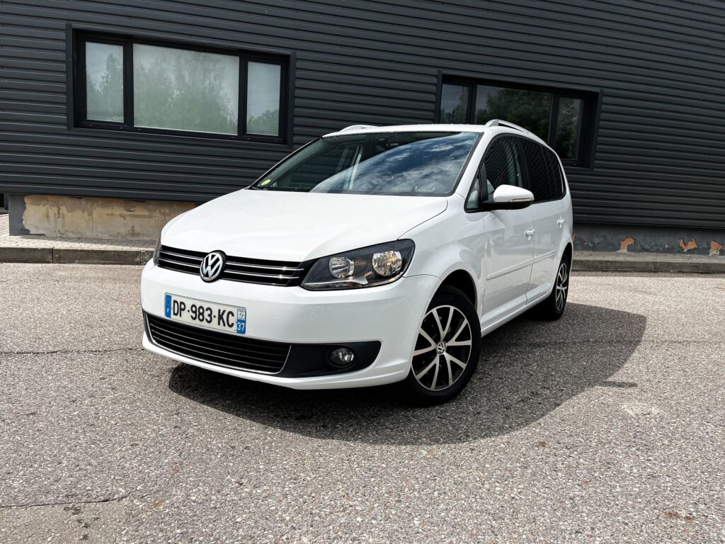2015 VOLKSWAGEN TOURAN
