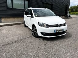 
										2015 VOLKSWAGEN TOURAN pilnas									