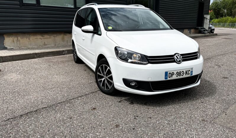 
								2015 VOLKSWAGEN TOURAN pilnas									