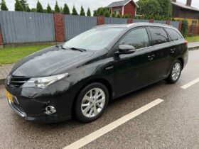 2014 TOYOTA AURIS