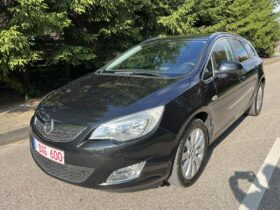 2012 OPEL ASTRA