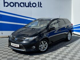 2014 TOYOTA AURIS