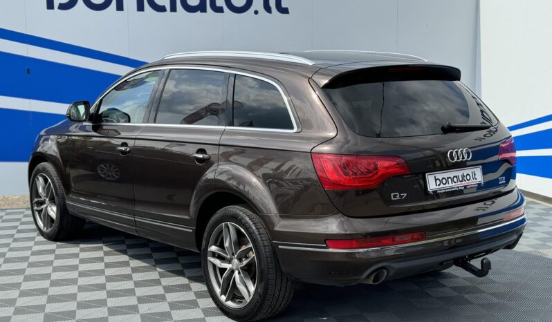 
								2011 AUDI Q7 pilnas									