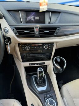 
										BMW X1 pilnas									