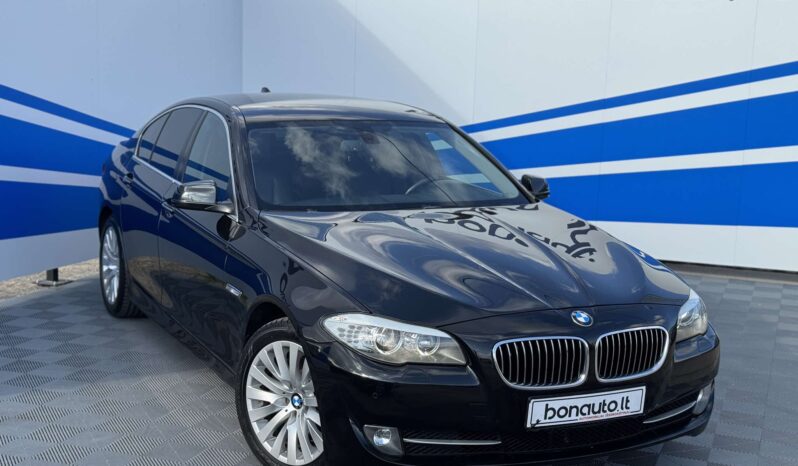 
								BMW 525 pilnas									