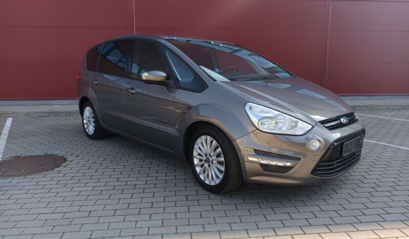 
								Ford S-max pilnas									