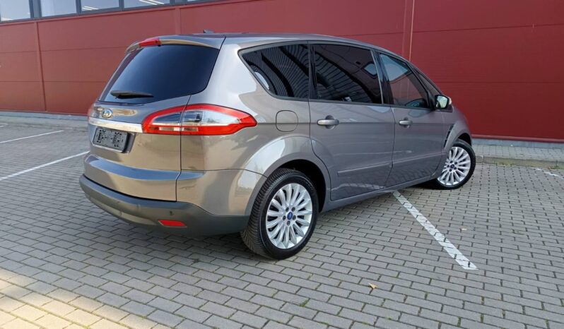 
								Ford S-max pilnas									