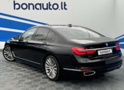 2016 BMW 750