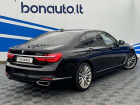 2016 BMW 750