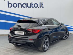 2015 INFINITI Q30