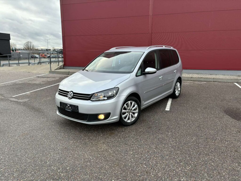 2011 VOLKSWAGEN TOURAN