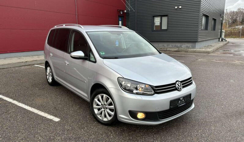 
								2011 VOLKSWAGEN TOURAN pilnas									