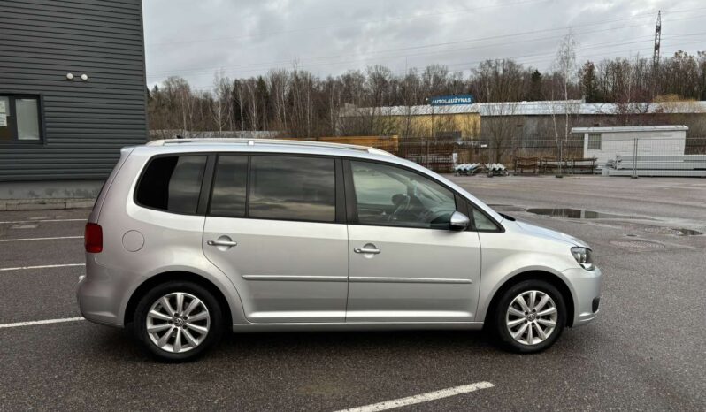 
								2011 VOLKSWAGEN TOURAN pilnas									