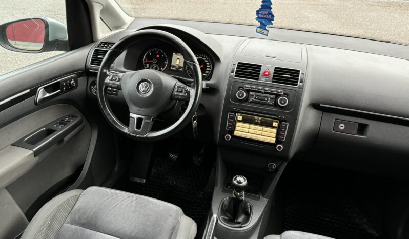 
								2011 VOLKSWAGEN TOURAN pilnas									