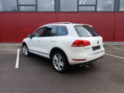 
										2011 VOLKSWAGEN TOUAREG pilnas									