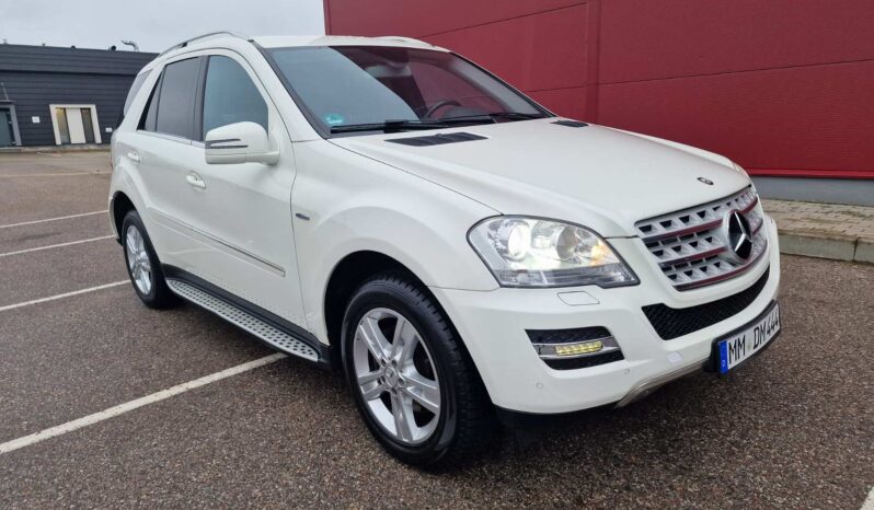 
								2010 Mercedes-Benz ML pilnas									