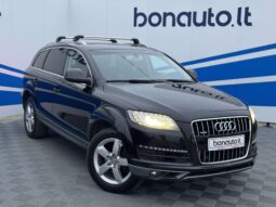 2012 AUDI Q7