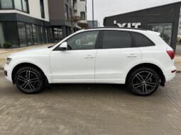 2009 AUDI Q5