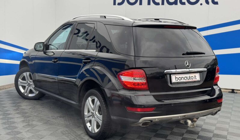 
								2010 MERCEDES BENZ ML 450 pilnas									