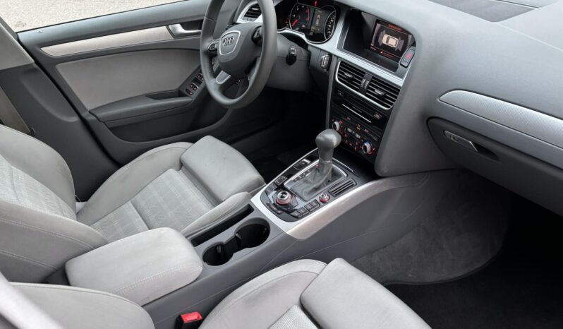 
								2015 AUDI A4 pilnas									