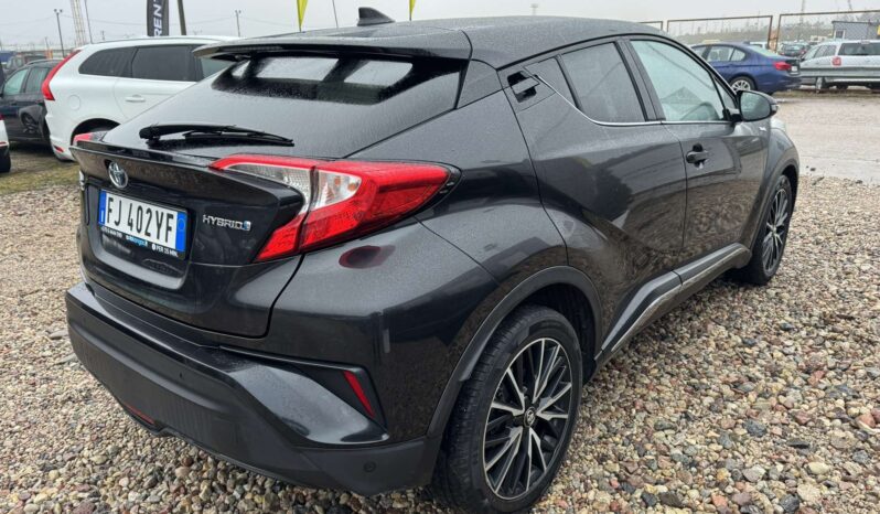 
								2017 TOYOTA C-HR pilnas									