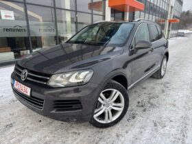 2012 VOLKSWAGEN TOUREG