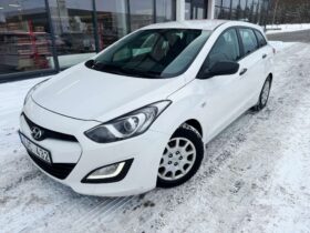 2013 HYUNDAI i30