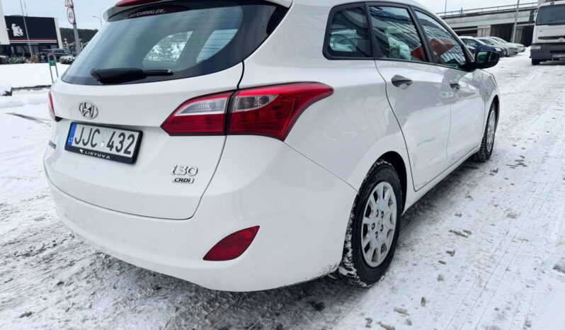 
								2013 HYUNDAI i30 pilnas									