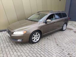 2014 VOLVO V70