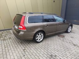 2014 VOLVO V70