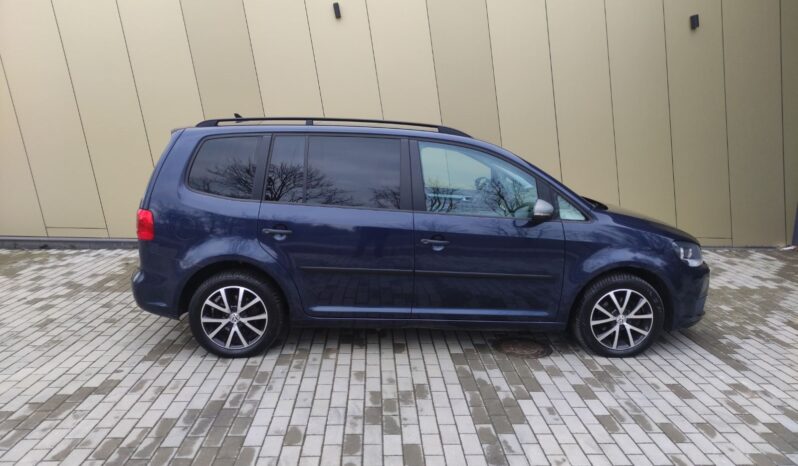 
								2015 VOLKSWAGEN TOURAN pilnas									