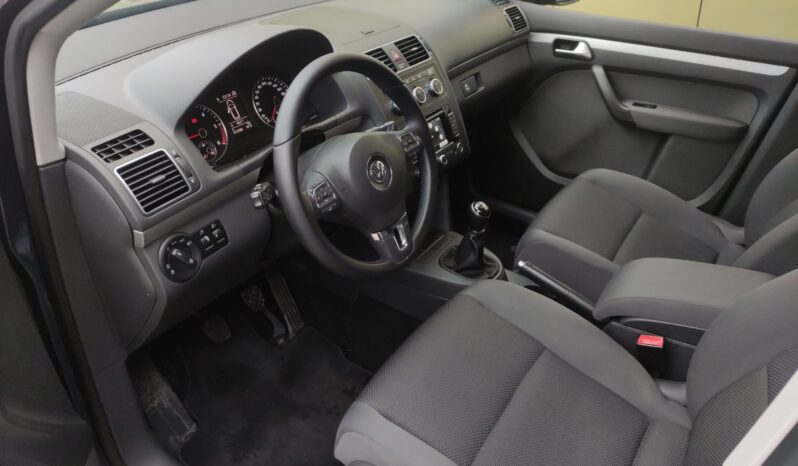 
								2015 VOLKSWAGEN TOURAN pilnas									