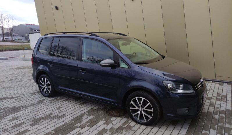 
								2015 VOLKSWAGEN TOURAN pilnas									