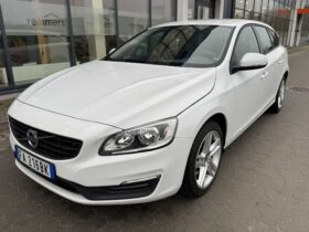 2015 VOLVO V60