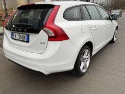 
										2015 VOLVO V60 pilnas									