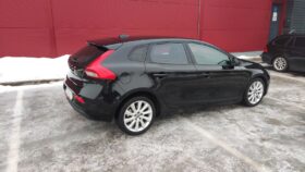 2014 VOLVO V40