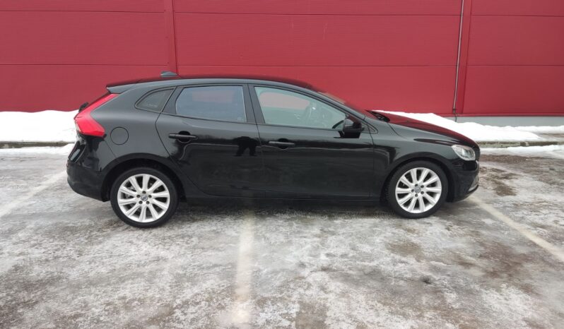 
								2014 VOLVO V40 pilnas									