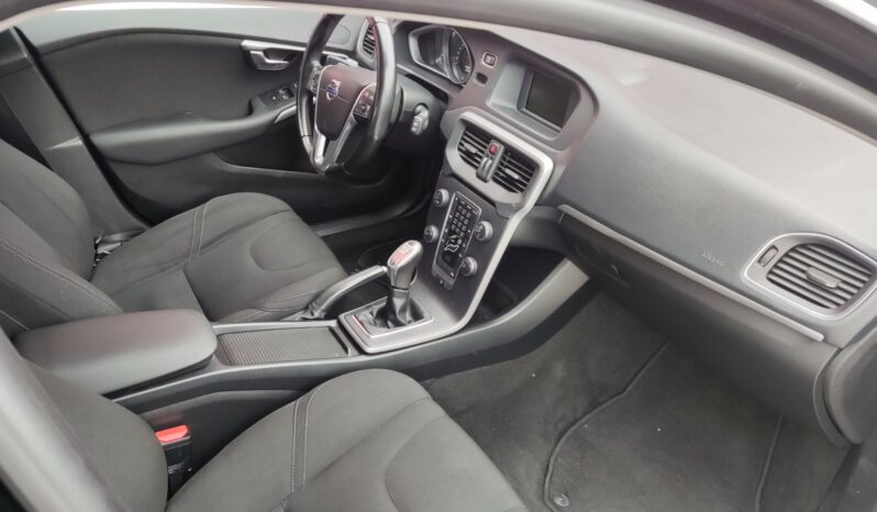 
								2014 VOLVO V40 pilnas									
