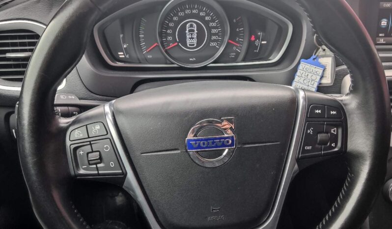 
								2014 VOLVO V40 pilnas									