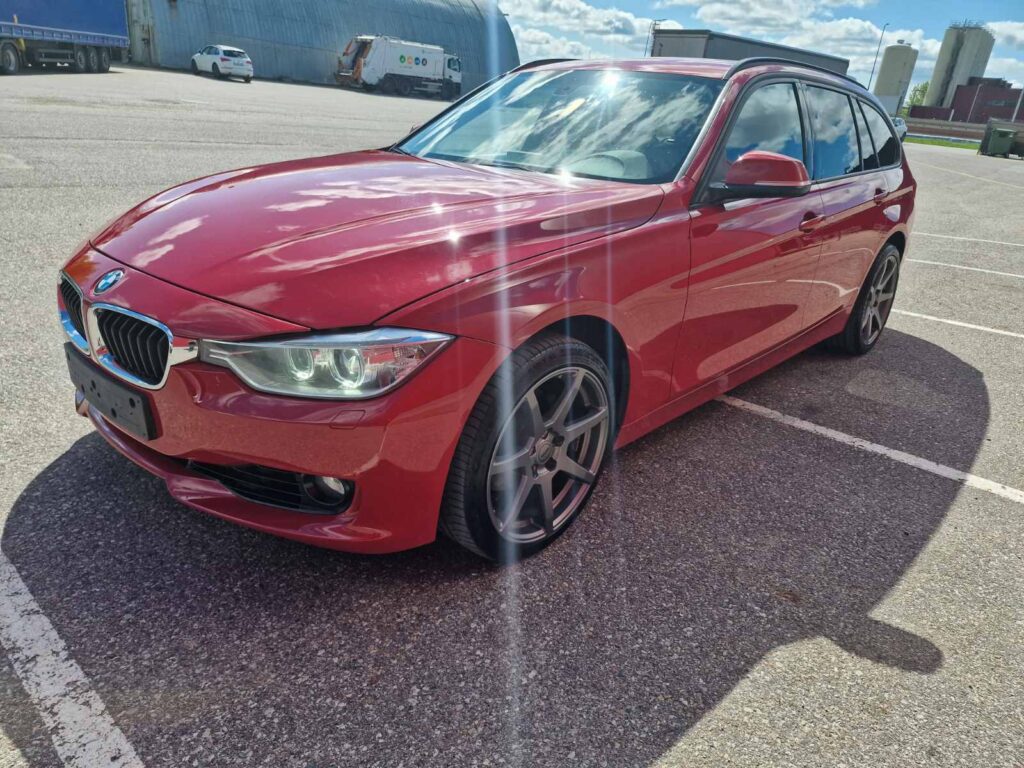 2014 BMW 320
