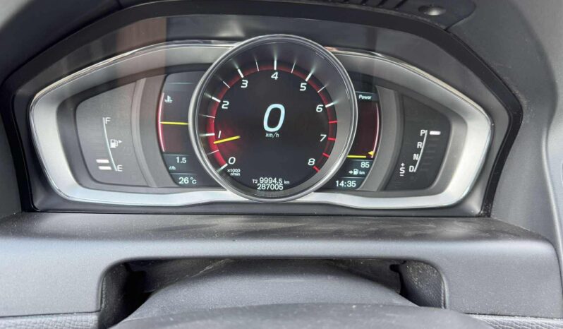 
								2015 VOLVO XC60 pilnas									