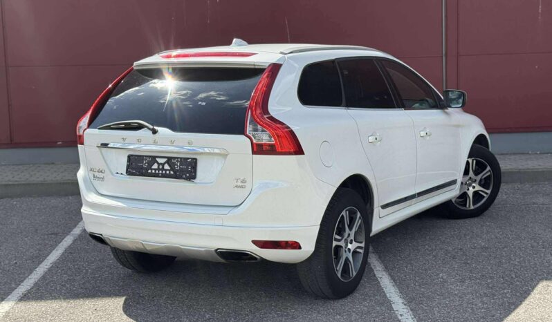 
								2015 VOLVO XC60 pilnas									