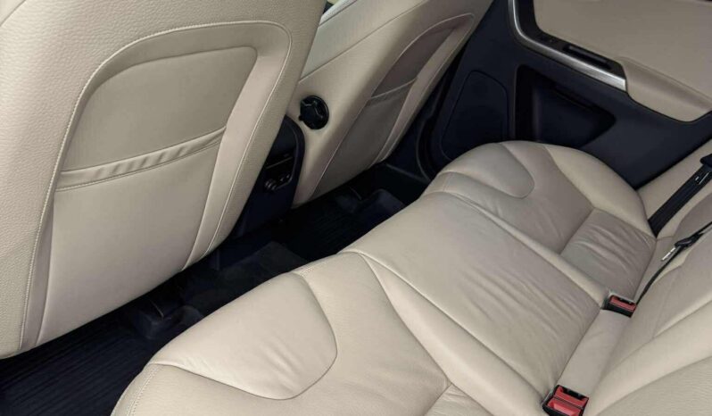 
								2013 VOLVO XC60 pilnas									