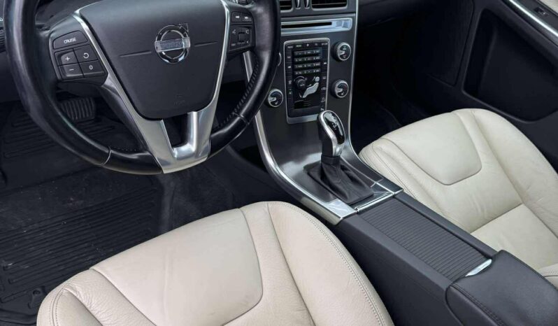 
								2013 VOLVO XC60 pilnas									