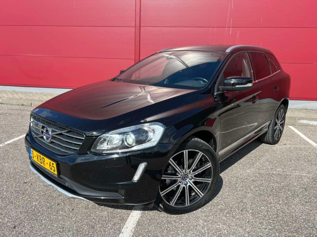 2015 VOLVO XC60